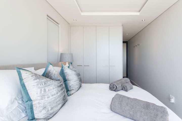 Blouberg Beachfront Apartment Bedroom 1 Photo